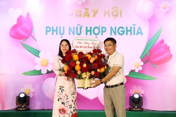 Phụ nữ là để yêu thương